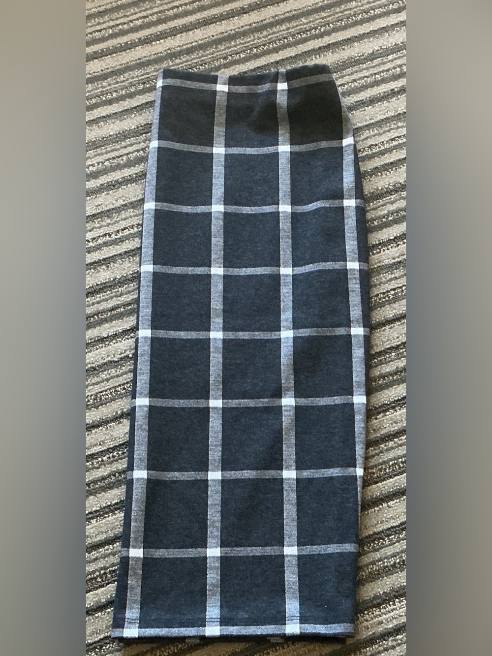Skirt: Paraphrase Gray and White Windowpane Pencil Skirt